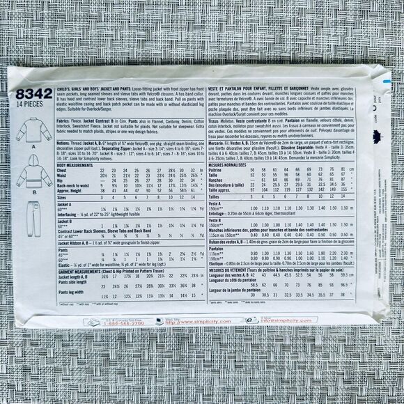 Simplicity SEWING PATTERN 8342 Boys Girl Sweatsuit Jacket Hood Hoodie Size 3-6 - Picture 2 of 2